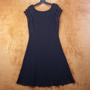SHOSHANNA Womens Dress Medium Black Pullover Fit Flare Cut Out Cap Sleeve LBD